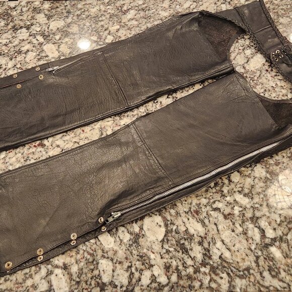 Unik Motorcycle Biker Chaps Black Leather Zipper&Snaps Size L Pinhole Pictured - Picture 2 of 8